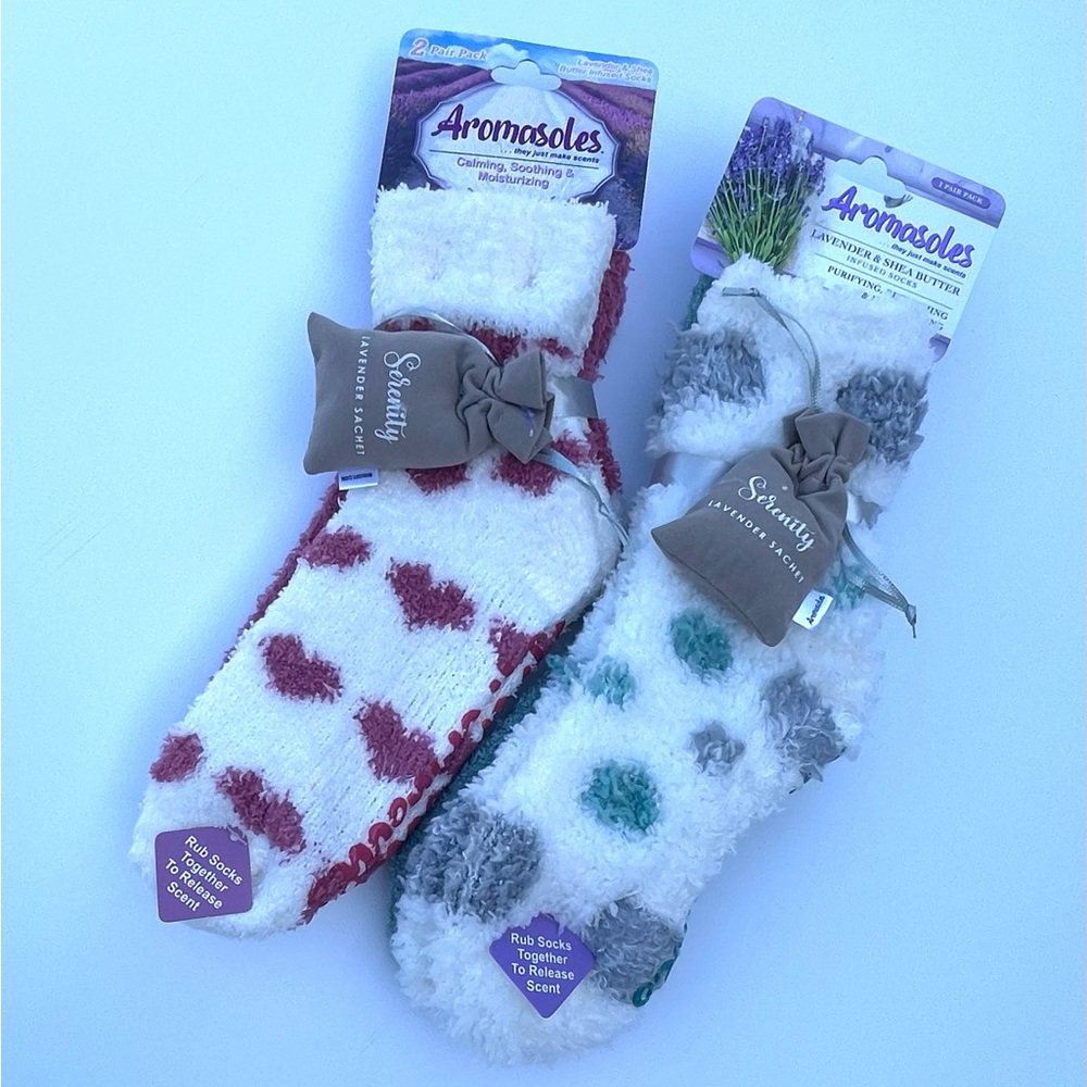 4 Pair Aromasoles Fuzzy Socks Set Lavender and Shea